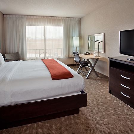 Holiday Inn Express Hotel And Suites Saint Robert By Ihg Екстер'єр фото