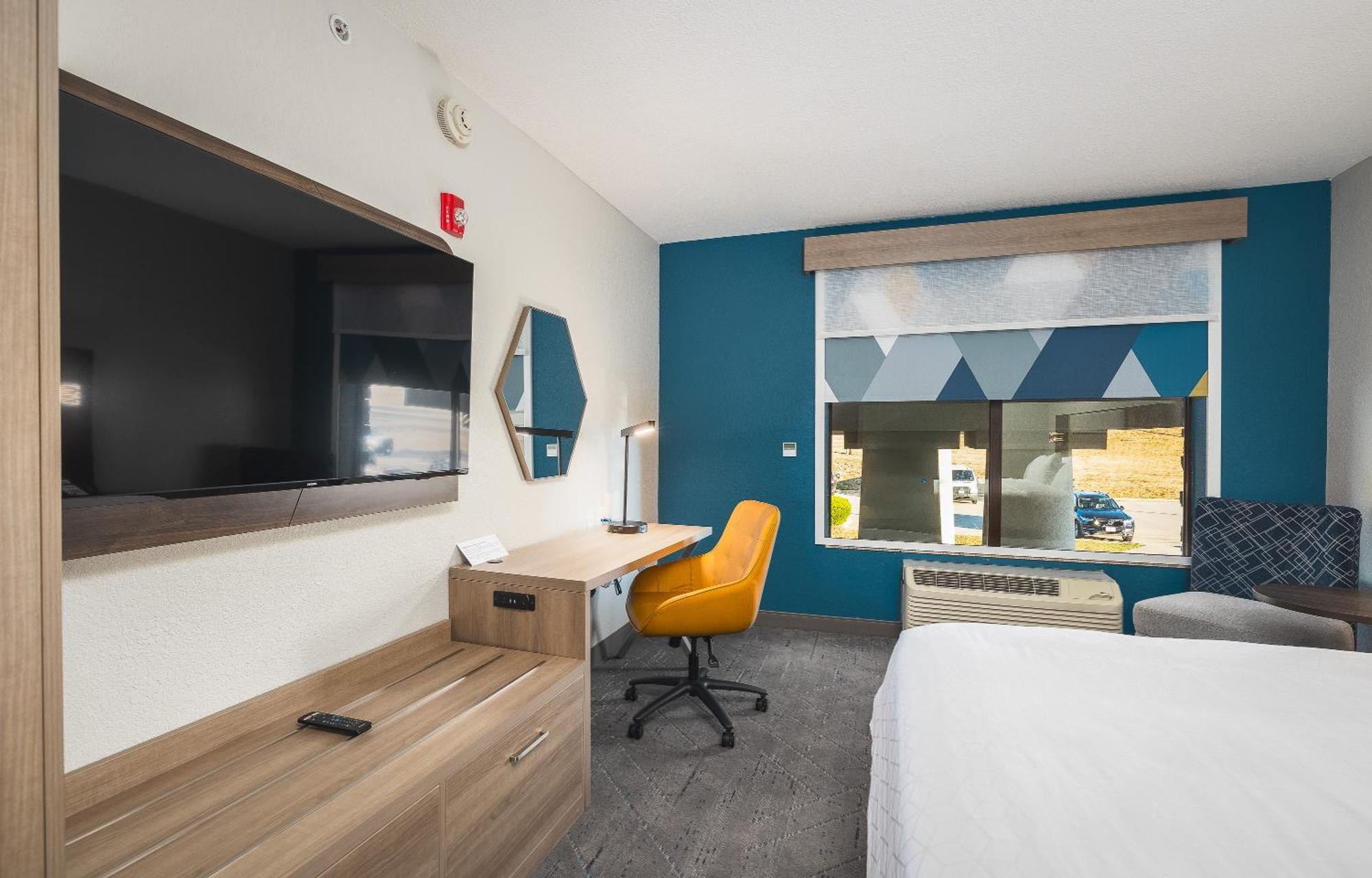 Holiday Inn Express Hotel And Suites Saint Robert By Ihg Екстер'єр фото