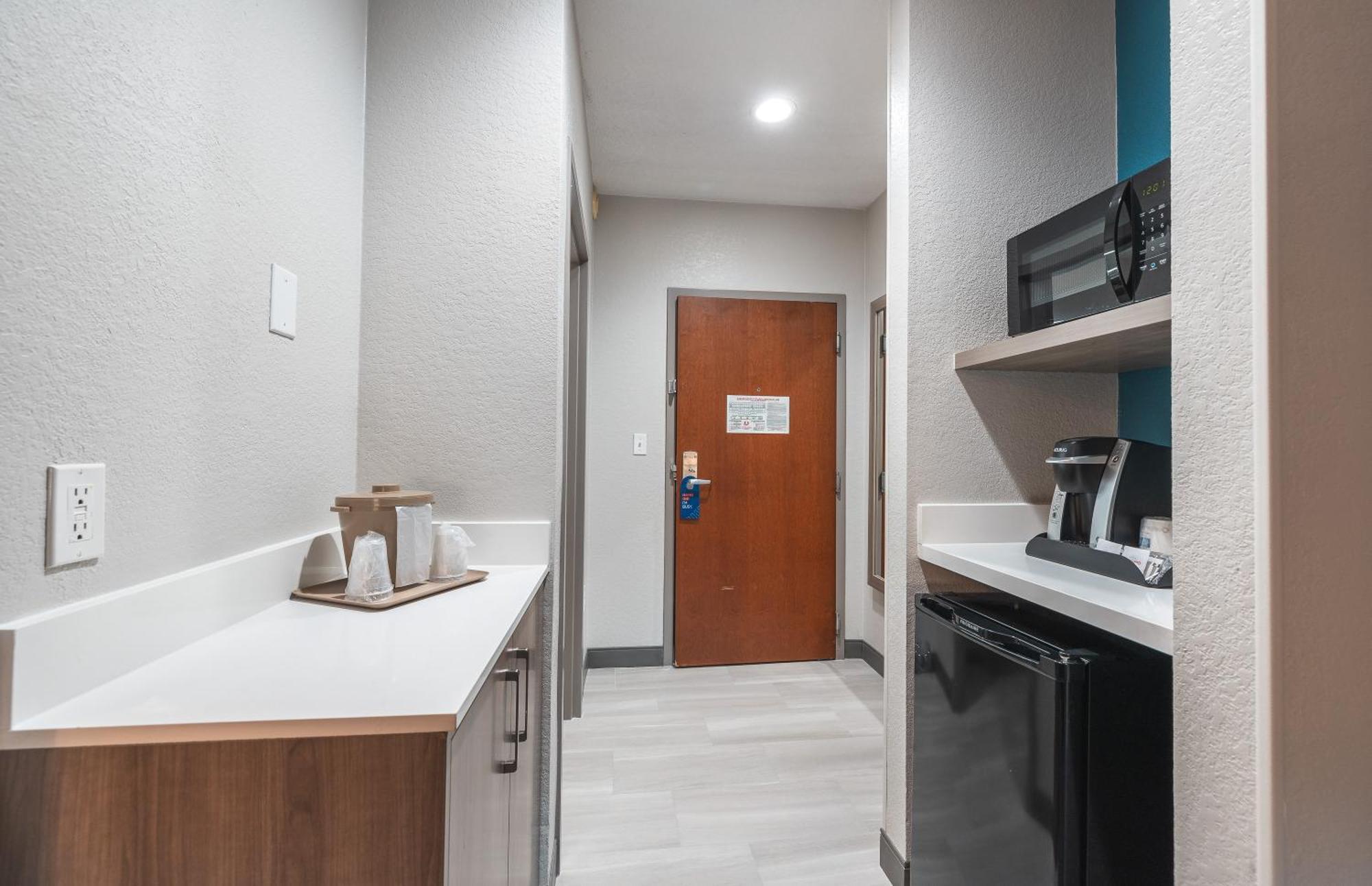 Holiday Inn Express Hotel And Suites Saint Robert By Ihg Екстер'єр фото
