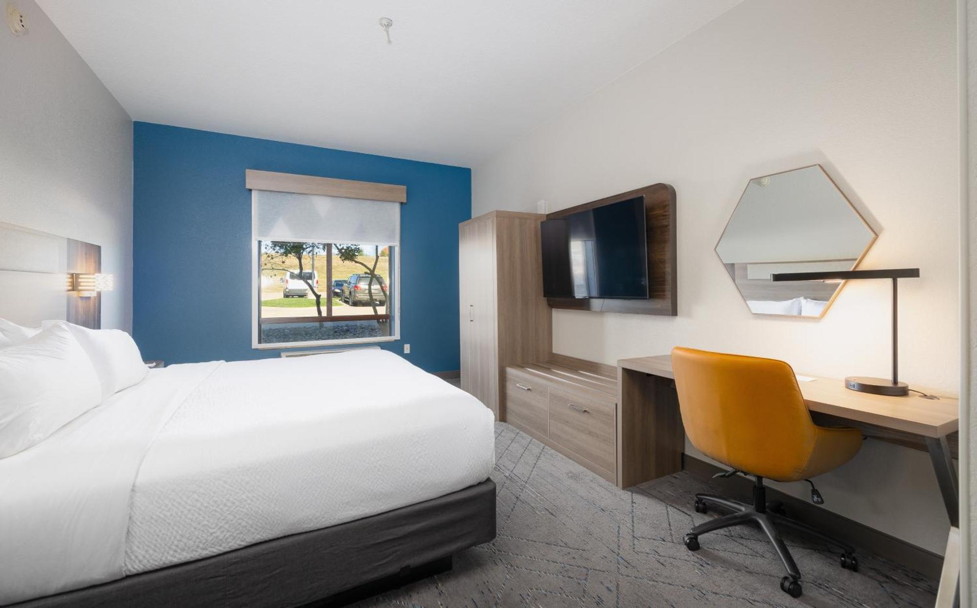 Holiday Inn Express Hotel And Suites Saint Robert By Ihg Екстер'єр фото