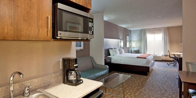 Holiday Inn Express Hotel And Suites Saint Robert By Ihg Екстер'єр фото