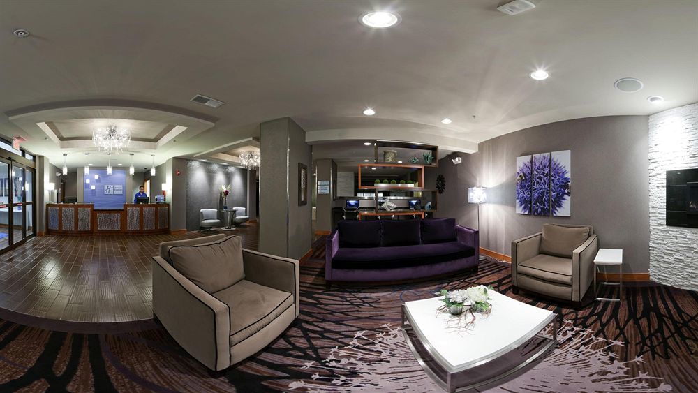 Holiday Inn Express Hotel And Suites Saint Robert By Ihg Екстер'єр фото